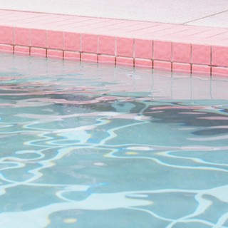 Bimba di 4 anni annega nella piscina dell'albergo a Milano Marittima Bimba di 4 anni annega nella piscina dell'albergo a Milano Marittima