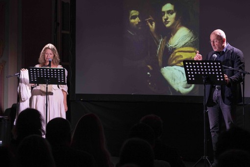 Un debutto emozionante nel Salone Estense per Parola di Donna 2025 (foto di Gabriele Brusa) Un debutto emozionante nel Salone Estense per Parola di Donna 2025 (foto di Gabriele Brusa)