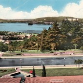 Una cartolina da conservare per sempre: la piscina dell'ex Whirlpool a Comerio inaugurata nel 1961 non riaprirà più Una cartolina da conservare per sempre: la piscina dell'ex Whirlpool a Comerio inaugurata nel 1961 non riaprirà più