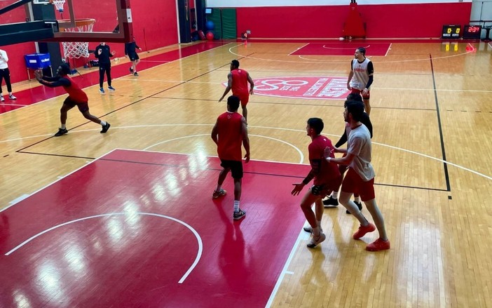 Pallacanestro Varese al lavoro: domenica arriva la Reyer Venezia
