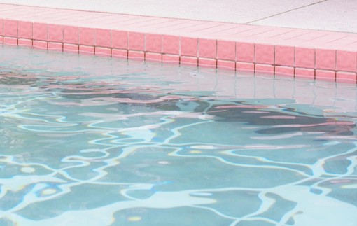 Bimba di 4 anni annega nella piscina dell'albergo a Milano Marittima Bimba di 4 anni annega nella piscina dell'albergo a Milano Marittima