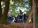L'operazione delle forze dell'ordine a Villa Augusta e, sotto nella seconda foto in gallery, in piazza Repubblica