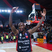 Grande prestazione per Tazé Moore (foto Fabio Averna)