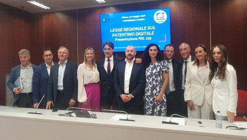 Regione, il Patentino digitale è legge. Licata: «È un bel giorno. Peccato per l’astensione ideologica del Pd»