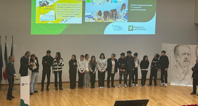 La premiazione dell'Istituto Comprensivo Statale C. Carminati di Lonate Pozzolo. La premiazione dell'Istituto Comprensivo Statale C. Carminati di Lonate Pozzolo.