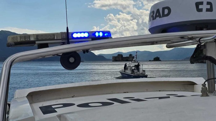 Canton Ticino: perde i sensi nelle acque del lago Maggiore e muore