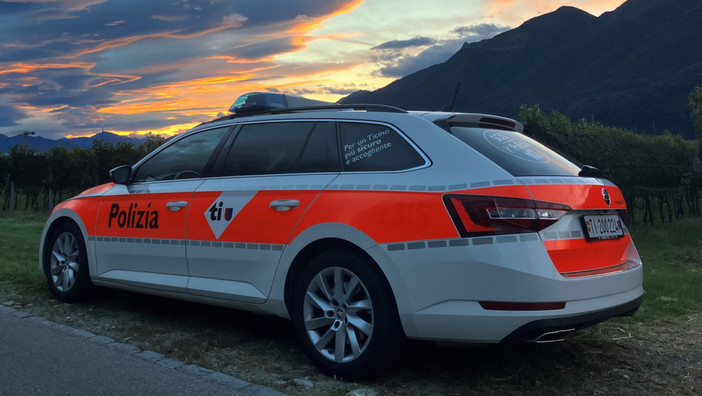 Giovane picchiato e accoltellato: due arresti per tentato omicidio in Canton Ticino