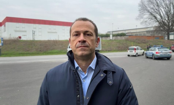 Femminicidio, la voce del Siulp Varese: «Basta accuse, la colpa non è delle forze dell'ordine. Aiutateci ad aiutarvi» Femminicidio, la voce del Siulp Varese: «Basta accuse, la colpa non è delle forze dell'ordine. Aiutateci ad aiutarvi»