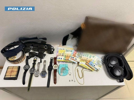 Presa la banda dei furti in abitazione: avevano messo a segno 17 colpi tra Lombardia e Varesotto Presa la banda dei furti in abitazione: avevano messo a segno 17 colpi tra Lombardia e Varesotto