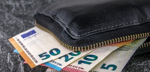 Gallarate, cittadino gambiano trova portafoglio con 200 euro e lo consegna alla polizia