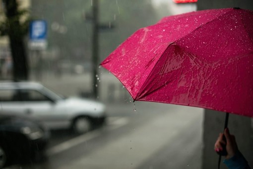 METEO. Arriva la pioggia, da questa sera possibili rovesci sul Varesotto