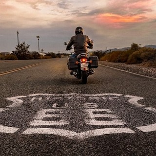 Route 66 in Moto: la Guida per Biker negli USA  