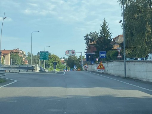 Il raccordo autostradale dovrà essere riaperto a metà settembre anche per chi arriva dall'A8 a Varese