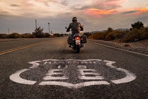 Route 66 in Moto: la Guida per Biker negli USA Route 66 in Moto: la Guida per Biker negli USA