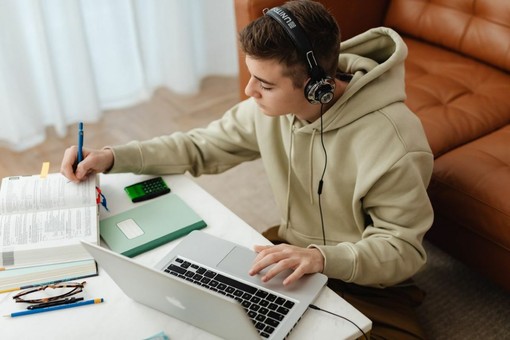 Diploma rimandato: cosa fare quando il percorso scolastico si blocca