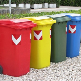 Raccolta differenziata, da martedì a Varese la distribuzione dei sacchi