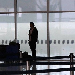 Carburante a rischio per i voli, al via restrizioni in 4 aeroporti italiani tra cui Linate
