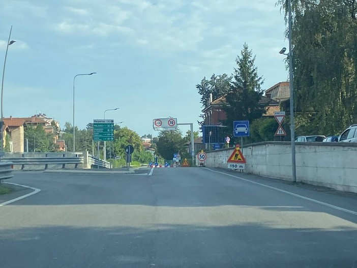 Il raccordo autostradale dovrà essere riaperto a metà settembre anche per chi arriva dall'A8 a Varese