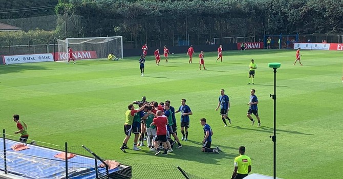 Cosentino gol fa esplodere il Chinetti Cosentino gol fa esplodere il Chinetti