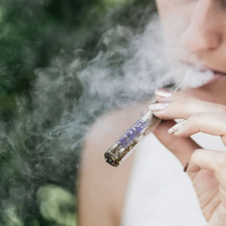 La tecnologia che aiuta a cambiare: il futuro dei dispositivi per fumatori