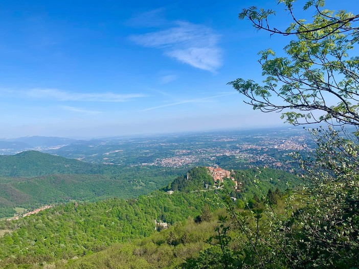 Pasqua: +34,5% di visite nel weekend lungo, oltre 287mila presenze tra Lago Maggiore, Varese e Luino