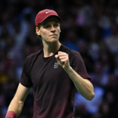 Sinner trionfa a Parigi e torna numero 1 del mondo