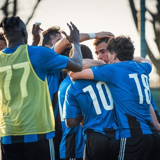 Quinta vittoria su sei gare alla guida della Solbia per Roberto Gatti (Foto Lucchi - Solbiatese Calcio 1911)