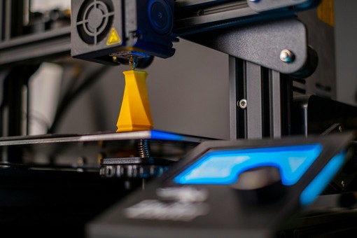 Produzione Ibrida: La Rivoluzione Industriale che Unisce Stampa 3D e Lavorazioni Tradizionali Produzione Ibrida: La Rivoluzione Industriale che Unisce Stampa 3D e Lavorazioni Tradizionali