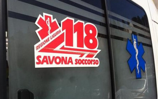 Sedicenne di Varese precipita da un balcone e muore: tragedia in Liguria Sedicenne di Varese precipita da un balcone e muore: tragedia in Liguria