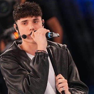 Riccardo Stimolo in trasmissione (foto dal web) Riccardo Stimolo in trasmissione (foto dal web)