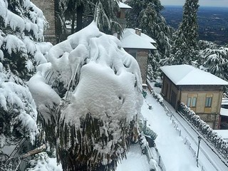 Sacro Monte nel bianco Sacro Monte nel bianco