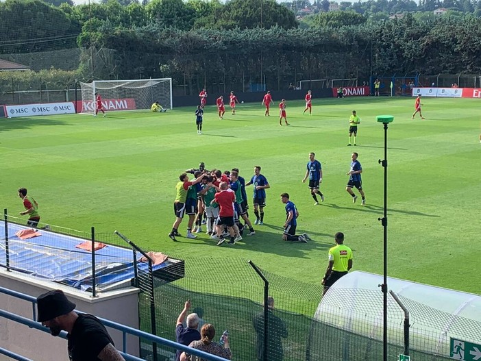 Cosentino gol fa esplodere il Chinetti Cosentino gol fa esplodere il Chinetti