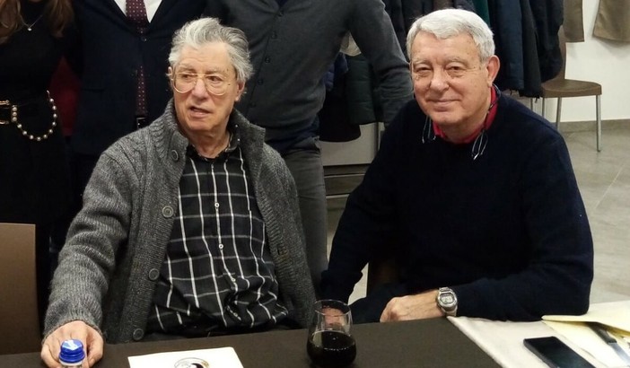 Il dolore di Speroni: «Morte di Bossi è una tragedia. Senza di lui la mia vita sarebbe stata molto diversa»