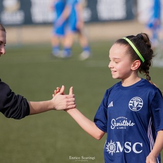 Alla Varesina l'ambiente ideale per piccole e grandi calciatrici (foto Enrico Scaringi)