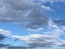 Ultimi rovesci in mattinata, schiarite dal pomeriggio. Weekend soleggiato anche se sabato permane il rischio di temporali dal tardo pomeriggio Ultimi rovesci in mattinata, schiarite dal pomeriggio. Weekend soleggiato anche se sabato permane il rischio di temporali dal tardo pomeriggio