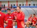 I consigli di Spilli ai suoi oggi a Vedano contro il Saronno (foto Scaringi - Varesina Calcio) I consigli di Spilli ai suoi oggi a Vedano contro il Saronno (foto Scaringi - Varesina Calcio)