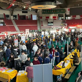 In corso stamattina, al palazzetto dello sport di Varese, il Salone dell'Orientamento In corso stamattina, al palazzetto dello sport di Varese, il Salone dell'Orientamento