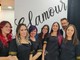 La squadra di Glamour Acconciature: da sinistra Veronica, Stefania, Arianna, Francesca, Giulia, Roberto e Benedetta La squadra di Glamour Acconciature: da sinistra Veronica, Stefania, Arianna, Francesca, Giulia, Roberto e Benedetta
