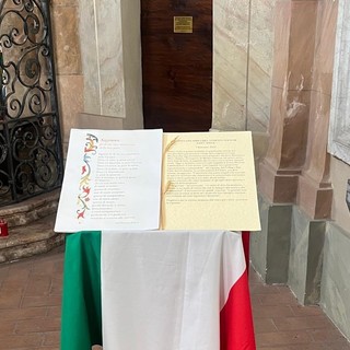 Tragedia di Crans-Montana, al tempio civico di Busto l'omaggio alle vittime