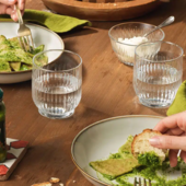 Emergenza cena: come stupire gli ospiti improvvisi con gusto e semplicità Emergenza cena: come stupire gli ospiti improvvisi con gusto e semplicità