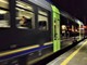 Sputi e calci contro capotreno e passeggero e vetro delle porte sfondato: vandali scatenati sul treno a Venegono