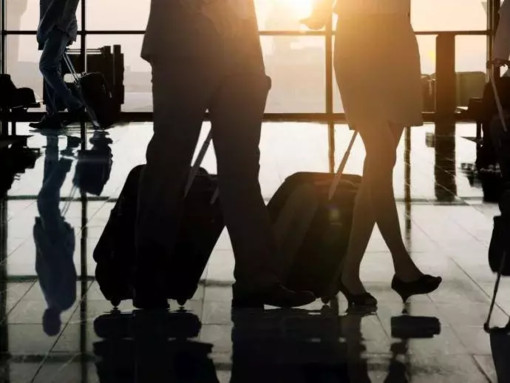 Trasporto aereo, domani voli a rischio nel lunedì nero: sciopero Easyjet, coinvolta anche Malpensa Trasporto aereo, domani voli a rischio nel lunedì nero: sciopero Easyjet, coinvolta anche Malpensa
