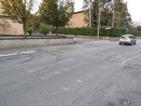 Le strisce pedonali "sparite" da via Astico
