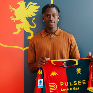 Con questa foto il Genoa ufficializza l'arrivo di Marcelo Vaz dalla Varesina