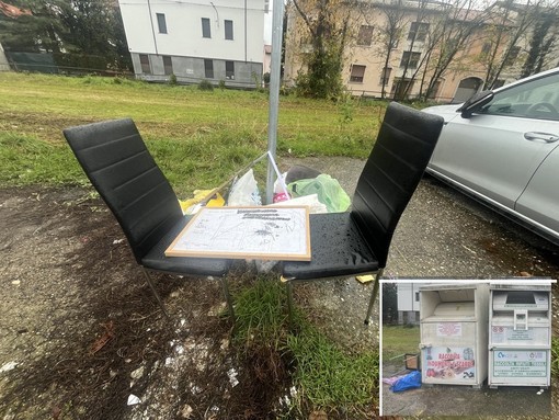 FOTO. Via Sardegna, ormai i maleducati trasferiscono anche l'ufficio