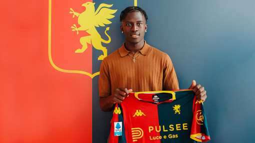 Con questa foto il Genoa ufficializza l'arrivo di Marcelo Vaz dalla Varesina Con questa foto il Genoa ufficializza l'arrivo di Marcelo Vaz dalla Varesina