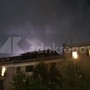 Tempesta di fulmini su Roma, le immagini del cielo illuminato a giorno Tempesta di fulmini su Roma, le immagini del cielo illuminato a giorno