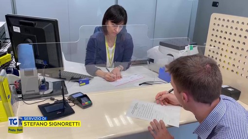 Poste Italiane, passaporti da record: superate le 300 mila richieste negli uffici postali Poste Italiane, passaporti da record: superate le 300 mila richieste negli uffici postali