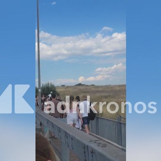 Concerto di Ultimo, il cammino dei fan da Anagnina e per i campi di Tor Vergata