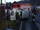 Auto si ribalta a Mesenzana e finisce fuori strada, ferita 24enne